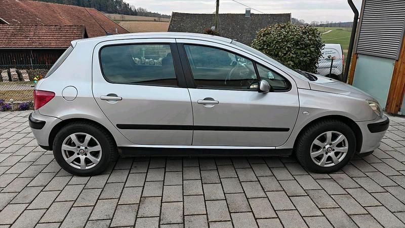 Gebraucht Peugeot 307 108 PS (79 kW) 2004 Silber Kleinwagen