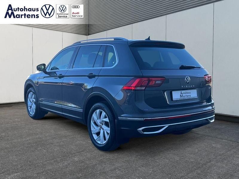 Gebraucht VW Tiguan Elegance 150 PS (110 kW) 2021 Grau SUV