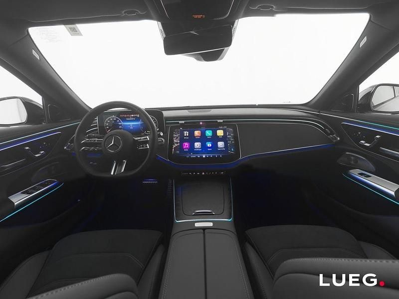 Gebraucht Mercedes E300 AMG 313 PS (230 kW) 2025 Schwarz Limousine