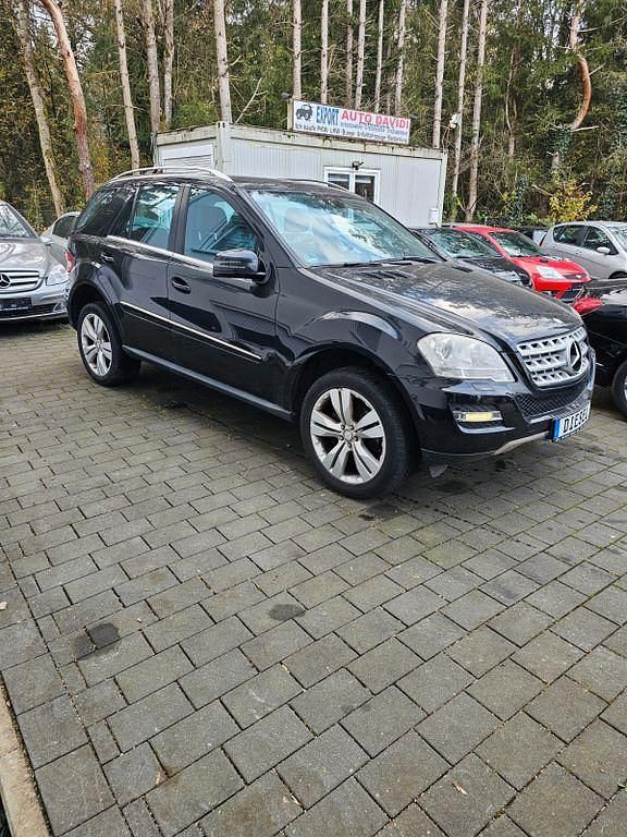 Gebraucht Mercedes ML350 231 PS (169 kW) 2011 Schwarz SUV