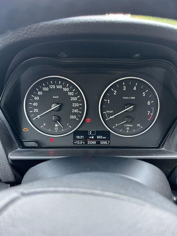 Gebraucht BMW 114 102 PS (75 kW) 2015 Braun Kleinwagen