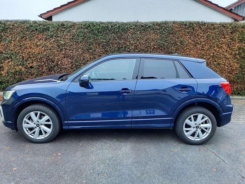 Gebraucht Audi Q2 Advanced 150 PS (110 kW) 2024 Blau SUV