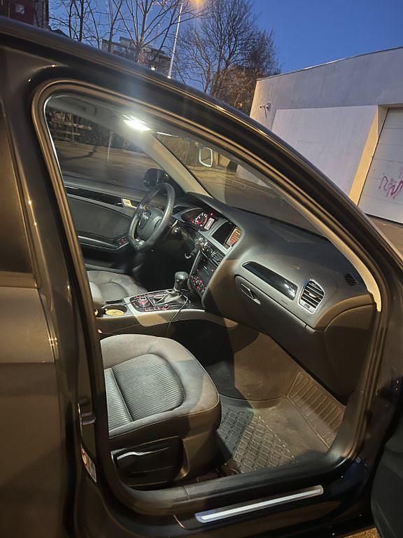 Gebraucht Audi A4 Sport 179 PS (131 kW) 2009 Grau Limousine