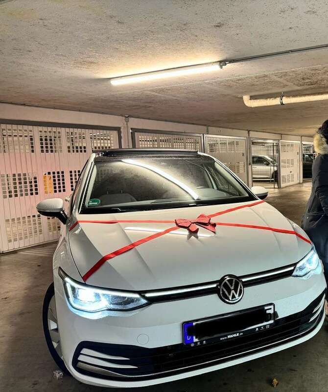 Weiß Gebraucht 2020 VW Golf VII Style Kleinwagen | 18.900 € (Guter Preis) - Bild 1/4