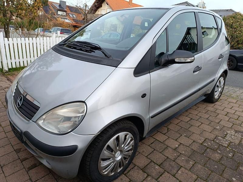 Silber Gebraucht 2003 Mercedes A140 Classic Van / Kleinbus | 2.250 € (Fairer Preis) - Bild 1/4