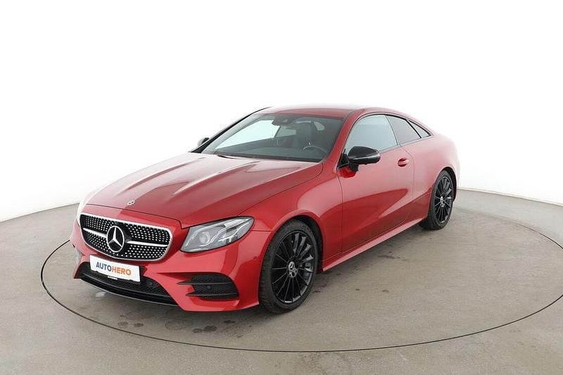 Gebraucht Mercedes E220 AMG line 2020 Rot Coupé