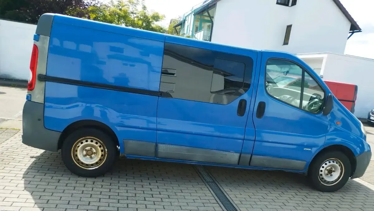 Używany Opel Vivaro 2008 Niebieski Minivan