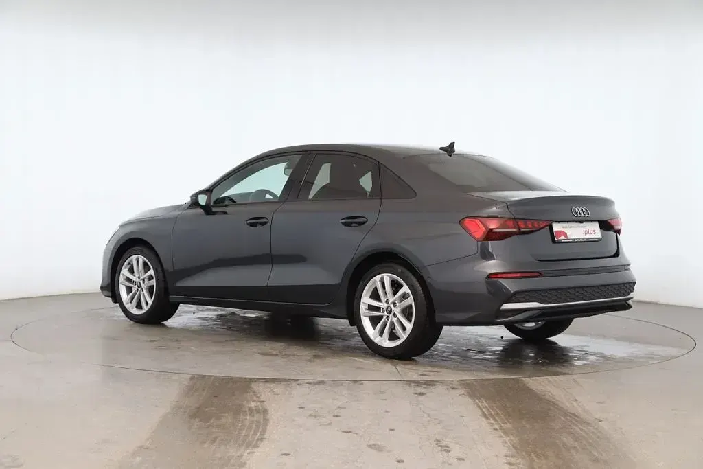 Second-hand Audi A3 Advanced 116 CP (85 kW) 2024 Gri Berlinǎ