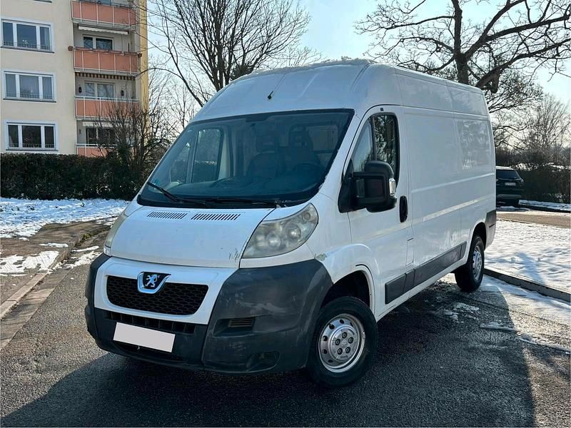 Gebraucht Peugeot Boxer 120 PS (88 kW) 2011 Weiß Van