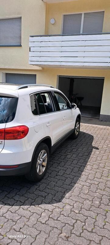 Weiß Gebraucht 2012 VW Tiguan Trendline SUV | 9.700 € (Guter Preis) - Bild 1/4