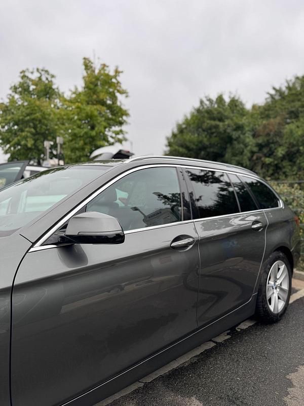 Gebraucht BMW 525 218 PS (160 kW) 2015 Grau Kombi