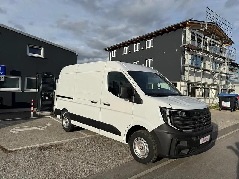 Neu Nissan Interstar Acenta 105 PS (77 kW) 2026 Weiß Van