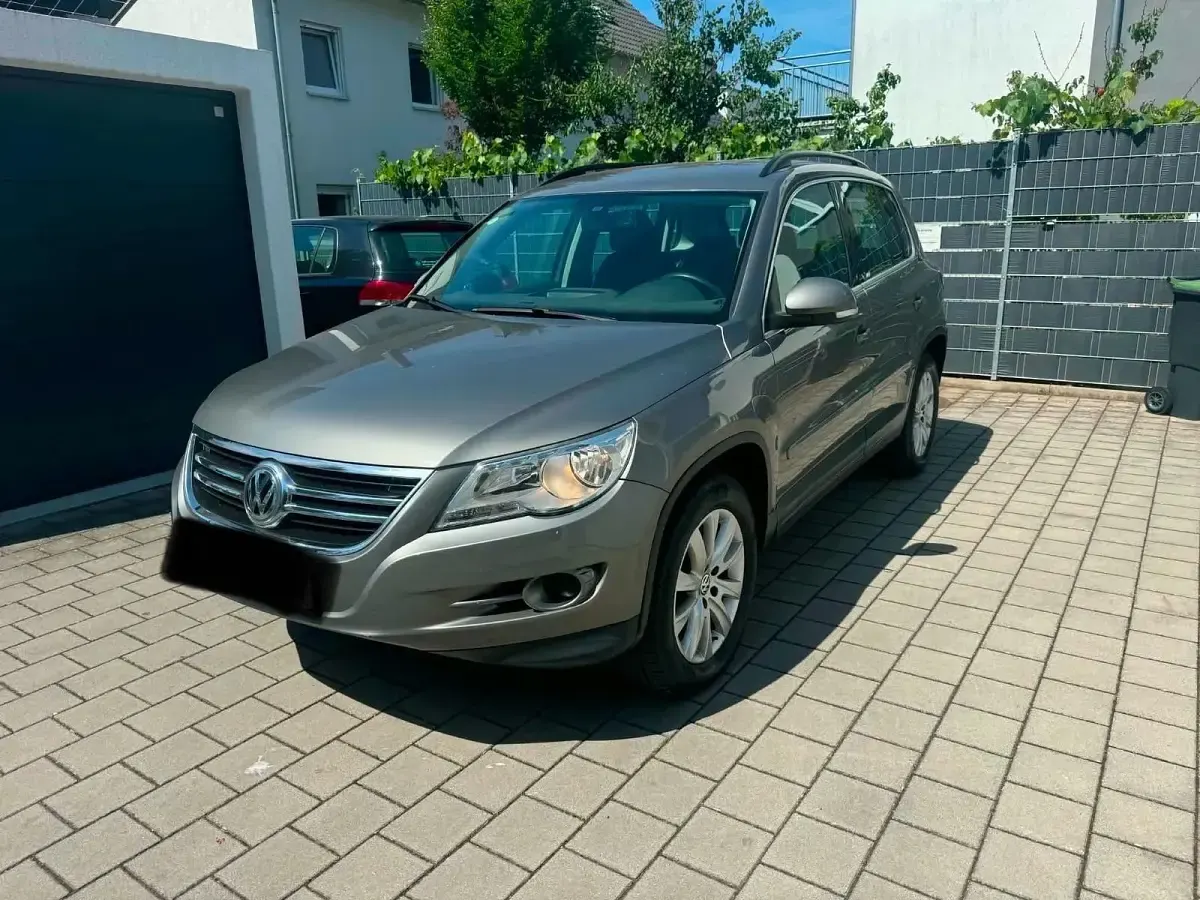 Gebraucht VW Tiguan 140 PS (102 kW) 2009 Grau SUV