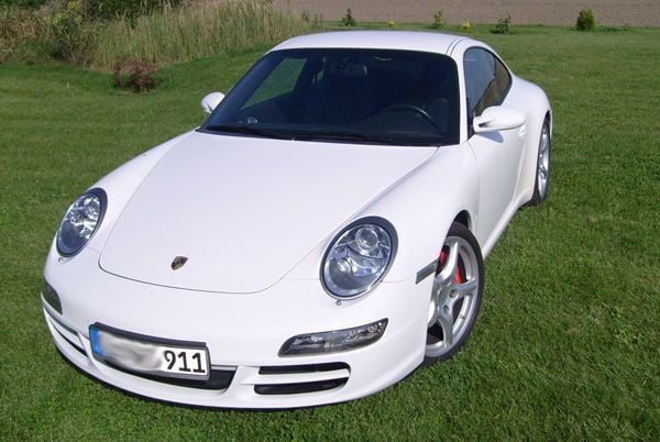 Weiß Gebraucht 2007 Porsche 911 Carrera S Coupé | 48.999 € - Bild 1/3