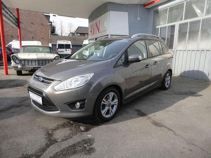 Braun Gebraucht 2014 Ford Grand C-Max Van / Kleinbus | 6.500 € (Etwas zu teuer) - Bild 1/4