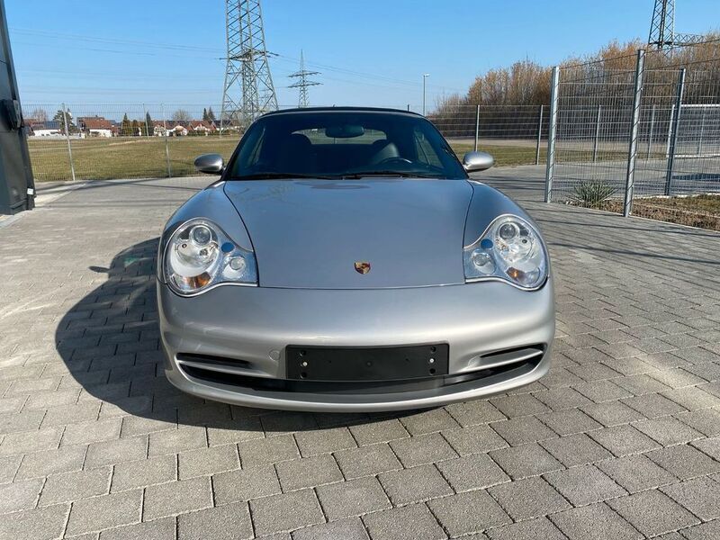 Silber Gebraucht 2004 Porsche 911 Carrera Cabriolet Cabrio | 37.900 € (Teuer) - Bild 1/4