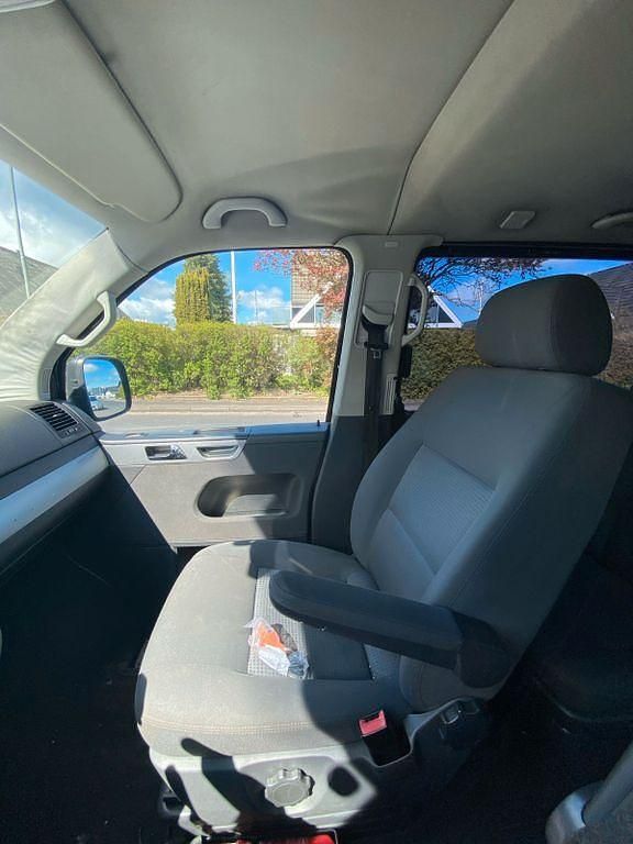 Gebraucht VW Transporter Comfortline 131 PS (96 kW) 2004 Schwarz Van