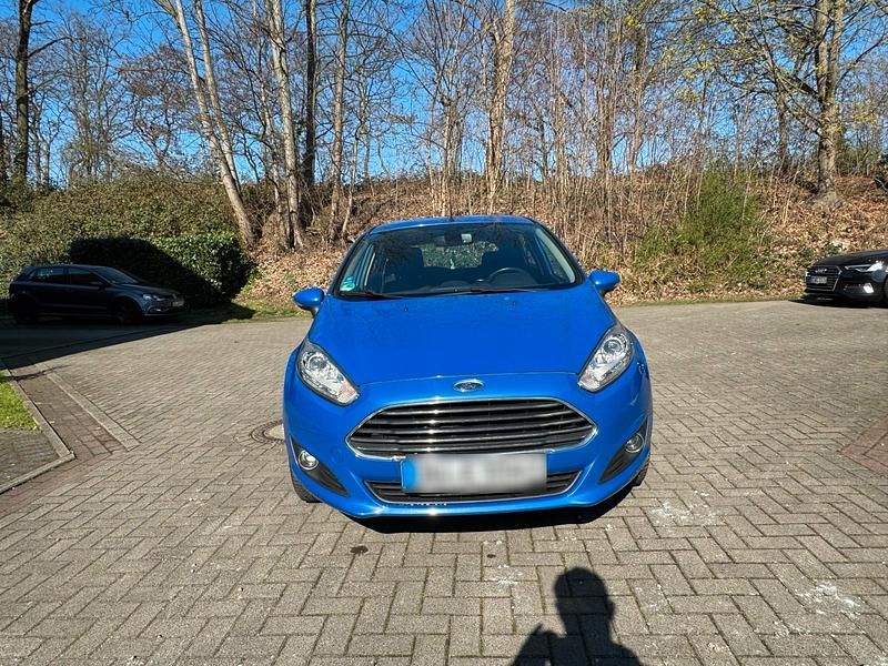 Second-hand Ford Fiesta 2013 Albastru Berlinǎ