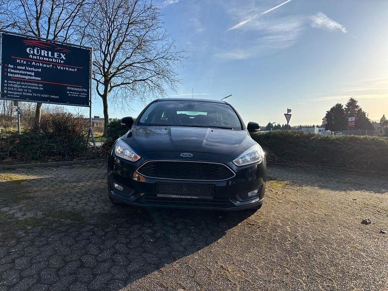 Gebraucht Ford Focus Business Edition 125 PS (91 kW) 2016 Schwarz Limousine