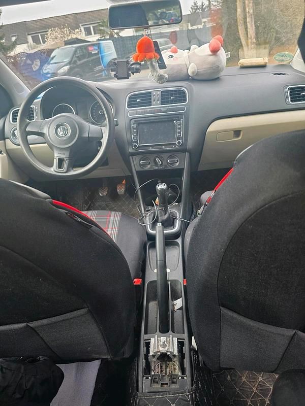 Gebraucht VW Polo 69 PS (50 kW) 2010 Weiß Kleinwagen