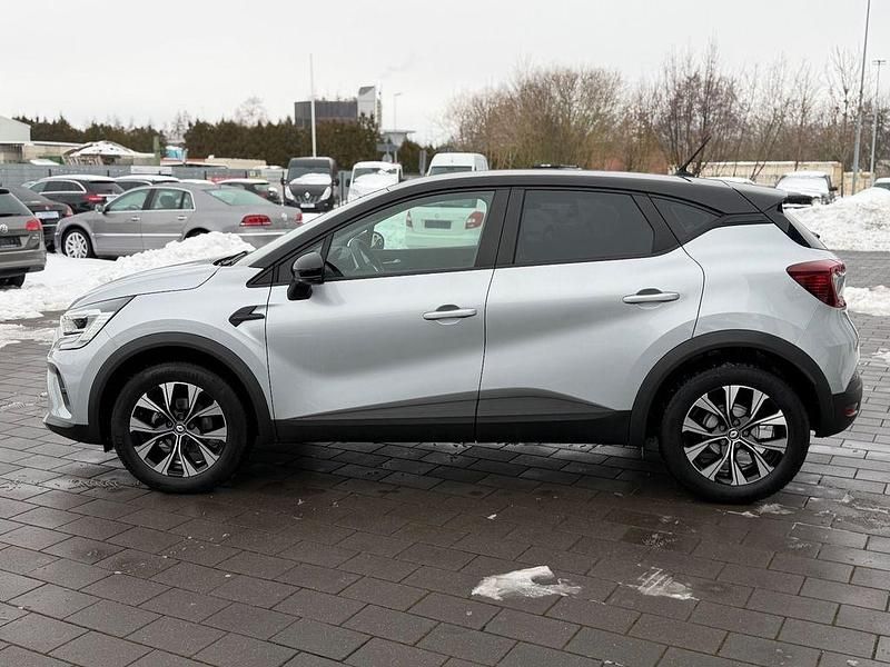 Gebraucht Renault Captur Equilibre 140 PS (102 kW) 2023 Silber SUV
