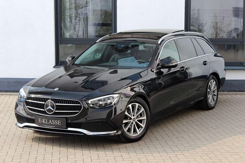 Gebraucht Mercedes E200 160 PS (117 kW) 2020 Schwarz Limousine