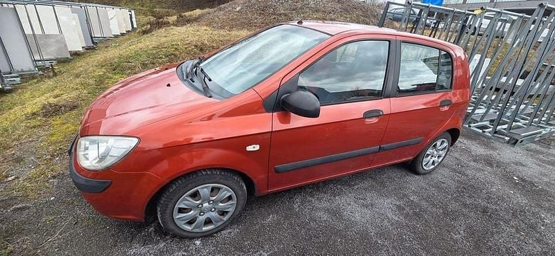 Gebraucht Hyundai Getz 67 PS (49 kW) 2005 Rot Kleinwagen