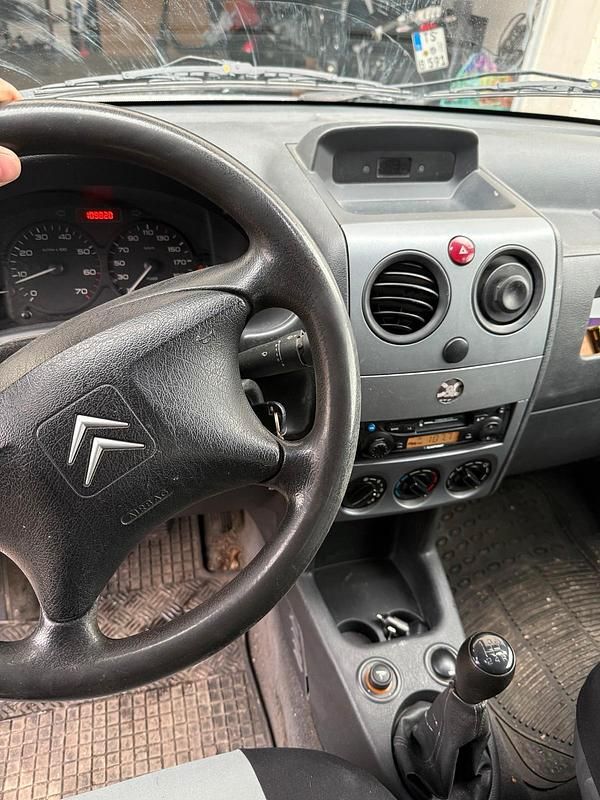 Gebraucht Citroën Berlingo 77 PS (56 kW) 2007 Weiß Van / Kleinbus