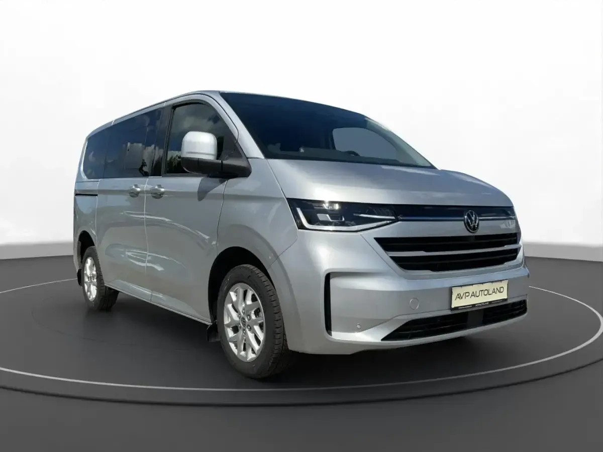 Gebraucht VW Caravelle Style 150 PS (110 kW) 2025 Grau Van