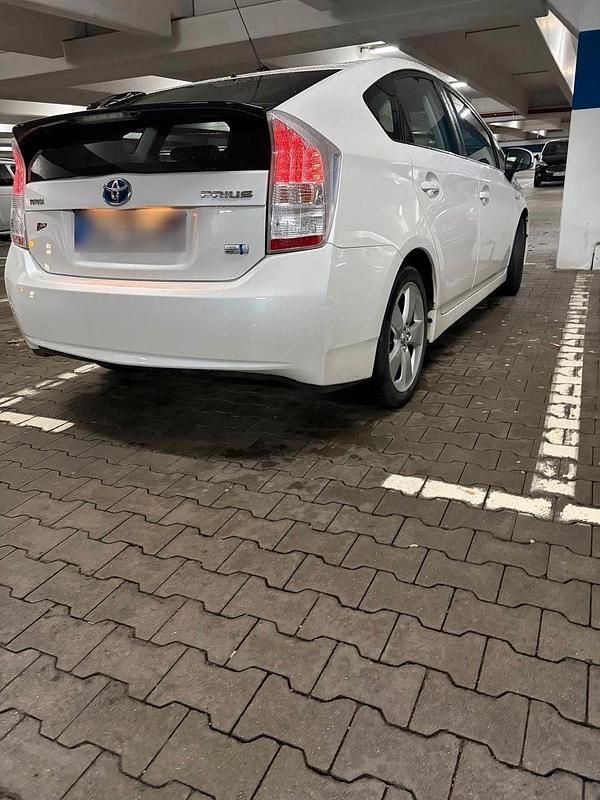 Second-hand Toyota Prius 136 CP (100 kW) 2009 Alb Hatchback