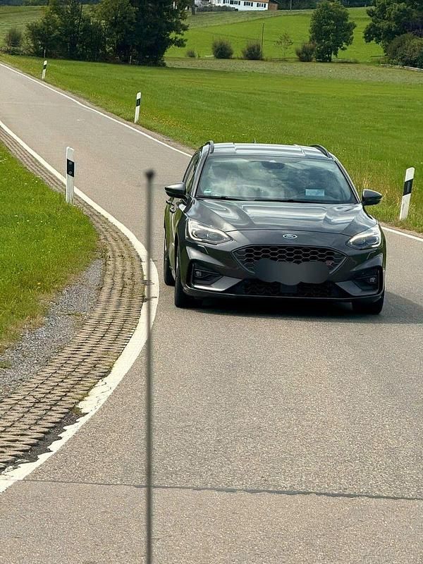 Gebraucht Ford Focus ST 280 PS (205 kW) 2020 Grau Kombi