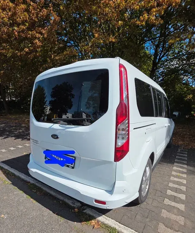 Gebraucht Ford Tourneo Titanium 120 PS (88 kW) 2019 Weiß Van / Kleinbus