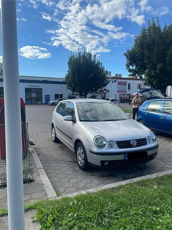 Silber Gebraucht 2004 VW Polo Kleinwagen | 1.999 € - Bild 1/4