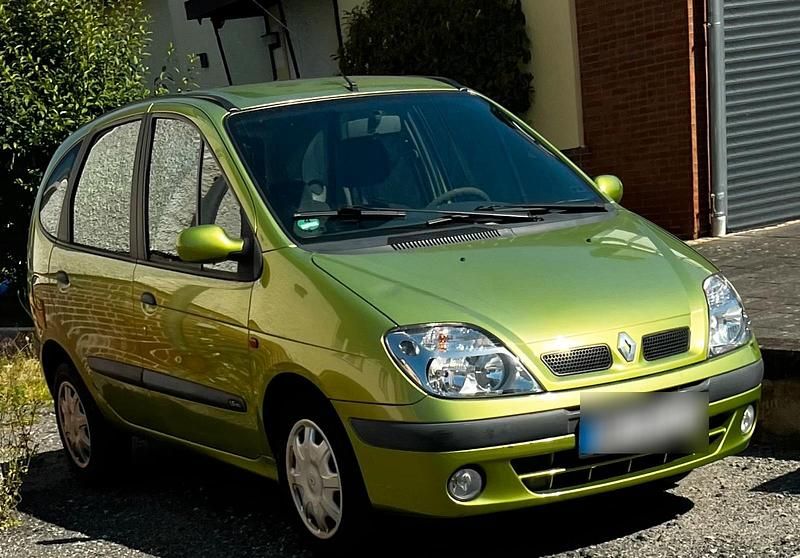Grün Gebraucht 2000 Renault Scénic Van / Kleinbus | 1.900 € (Fairer Preis) - Bild 1/4