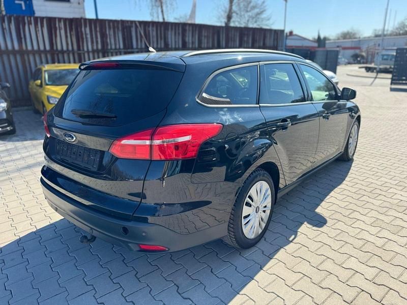 Gebraucht Ford Focus Business Edition 120 PS (88 kW) 2017 Schwarz Kombi