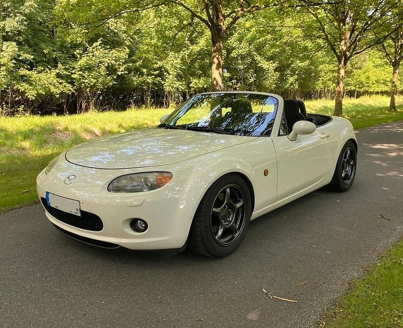 Weiß Gebraucht 2008 Mazda MX5 Cabrio | 9.999 € (Fairer Preis) - Bild 1/4