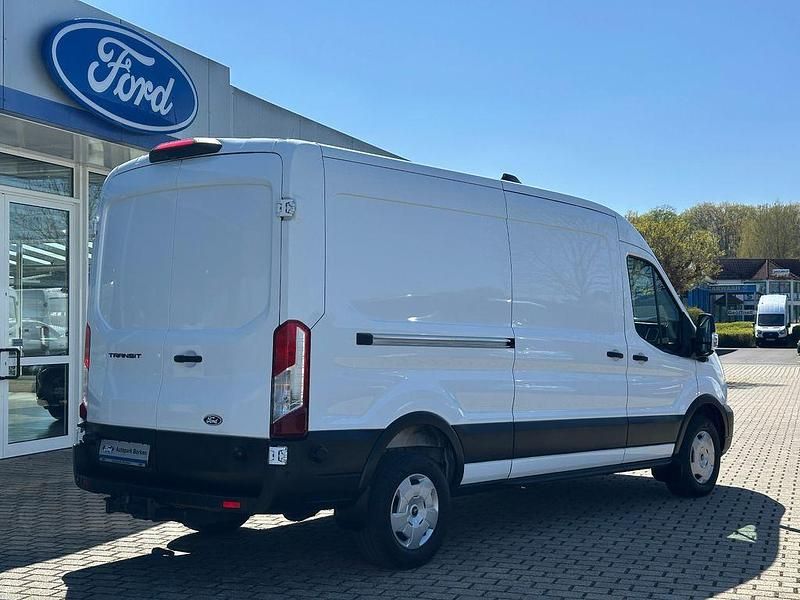 Używany Ford Transit Trend 131 KM (96 kW) 2025 Biały Minivan