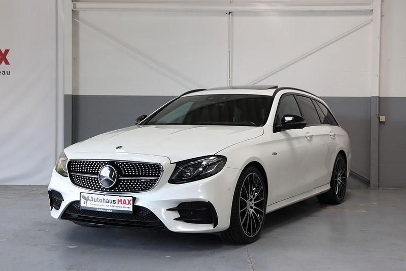 Weiß Gebraucht 2019 Mercedes E53 AMG AMG Limousine | 32.990 € (Etwas zu teuer) - Bild 1/4