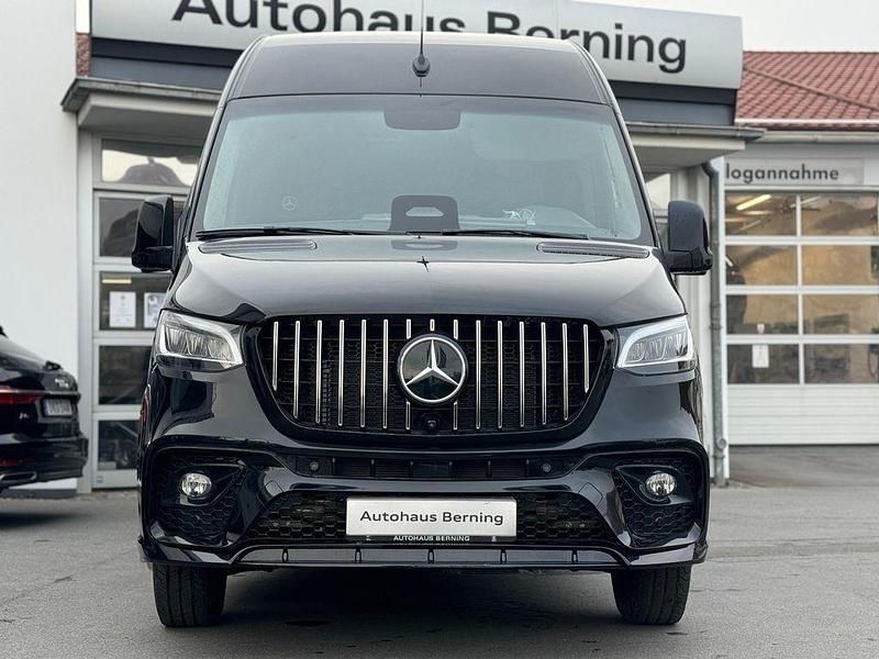 Neu Mercedes Sprinter 190 PS (139 kW) 2025 Schwarz Van