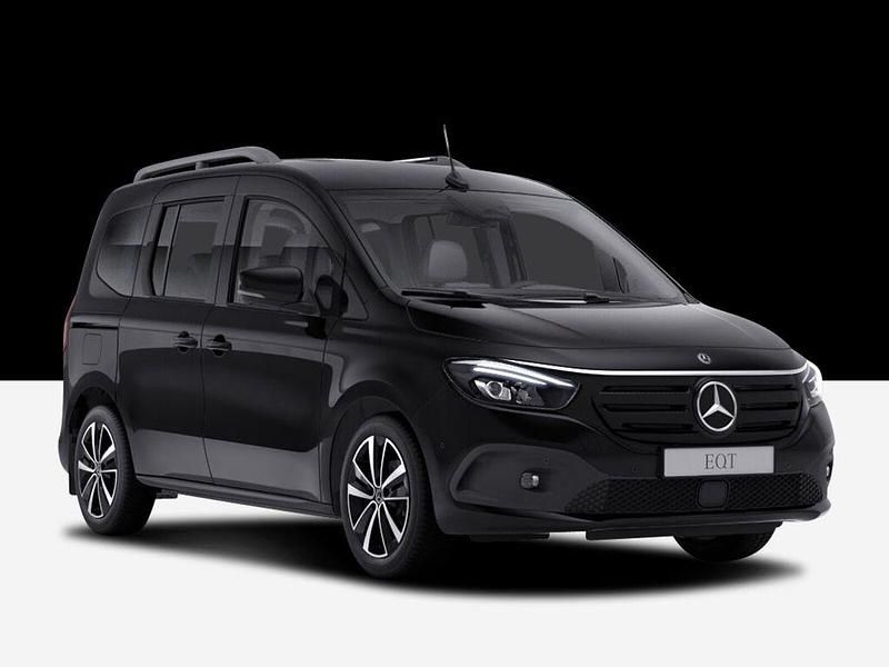 Gebraucht Mercedes EQT200 89 kW (122 PS) 2024 Schwarz Van / Kleinbus