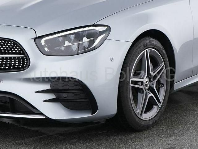 Gebraucht Mercedes E200 AMG 197 PS (144 kW) 2023 Silber Limousine