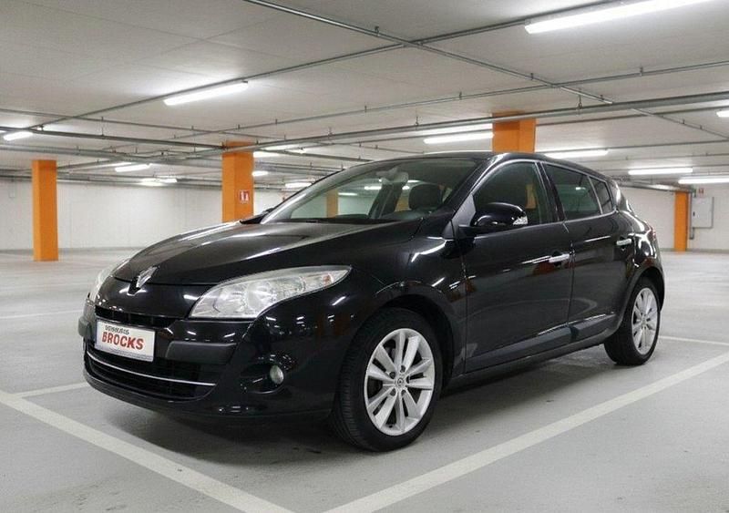 Schwarz Gebraucht 2011 Renault Mégane III Limousine | 6.490 € (Fairer Preis) - Bild 1/4