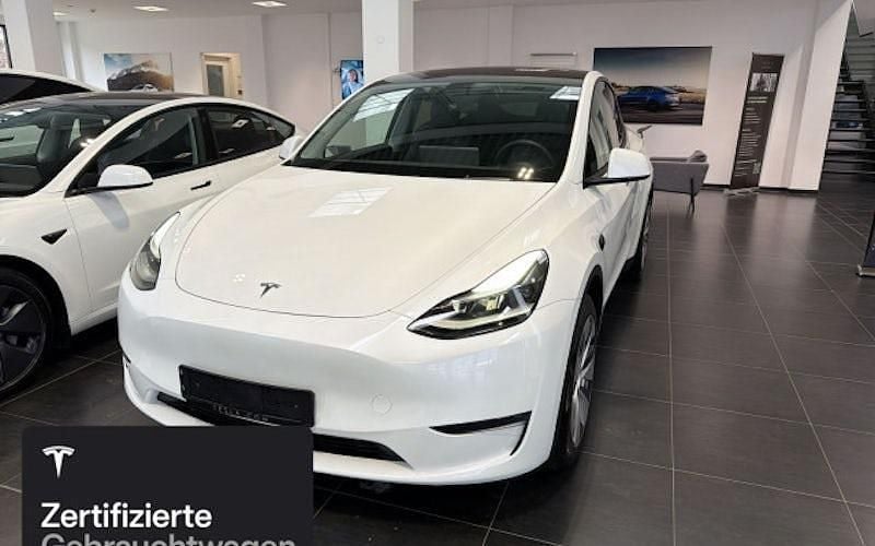 Gebraucht Tesla Model Y 273 kW (372 PS) 2023 Weiß SUV