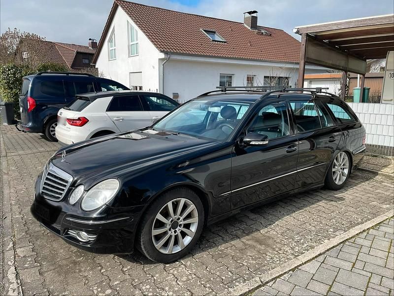 Gebraucht Mercedes E320 224 PS (164 kW) 2009 Schwarz Kombi