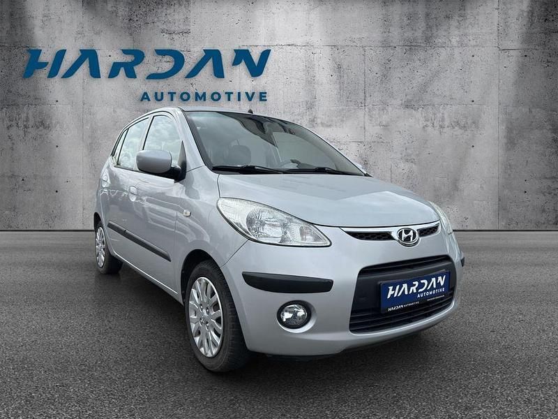Usata Hyundai i10 Style 67 CV (49 kW) 2008 Argento Utilitaria