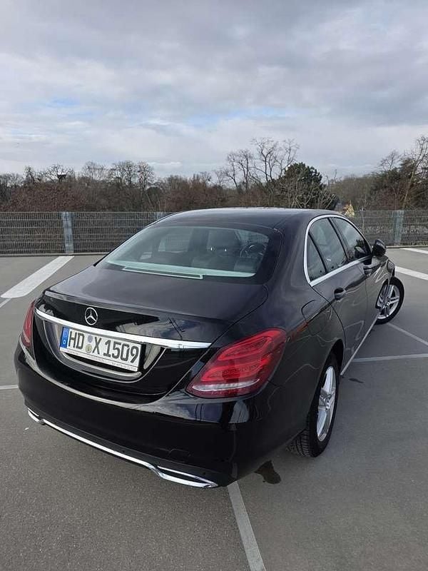 Gebraucht Mercedes C200 Avantgarde 184 PS (135 kW) 2015 Schwarz Limousine