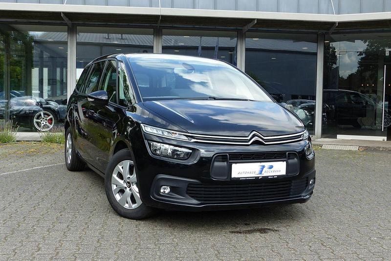 Schwarz perla nera Gebraucht 2022 Citroën C4 SpaceTourer Live Van / Kleinbus | 19.490 € (Etwas zu teuer) - Bild 1/4