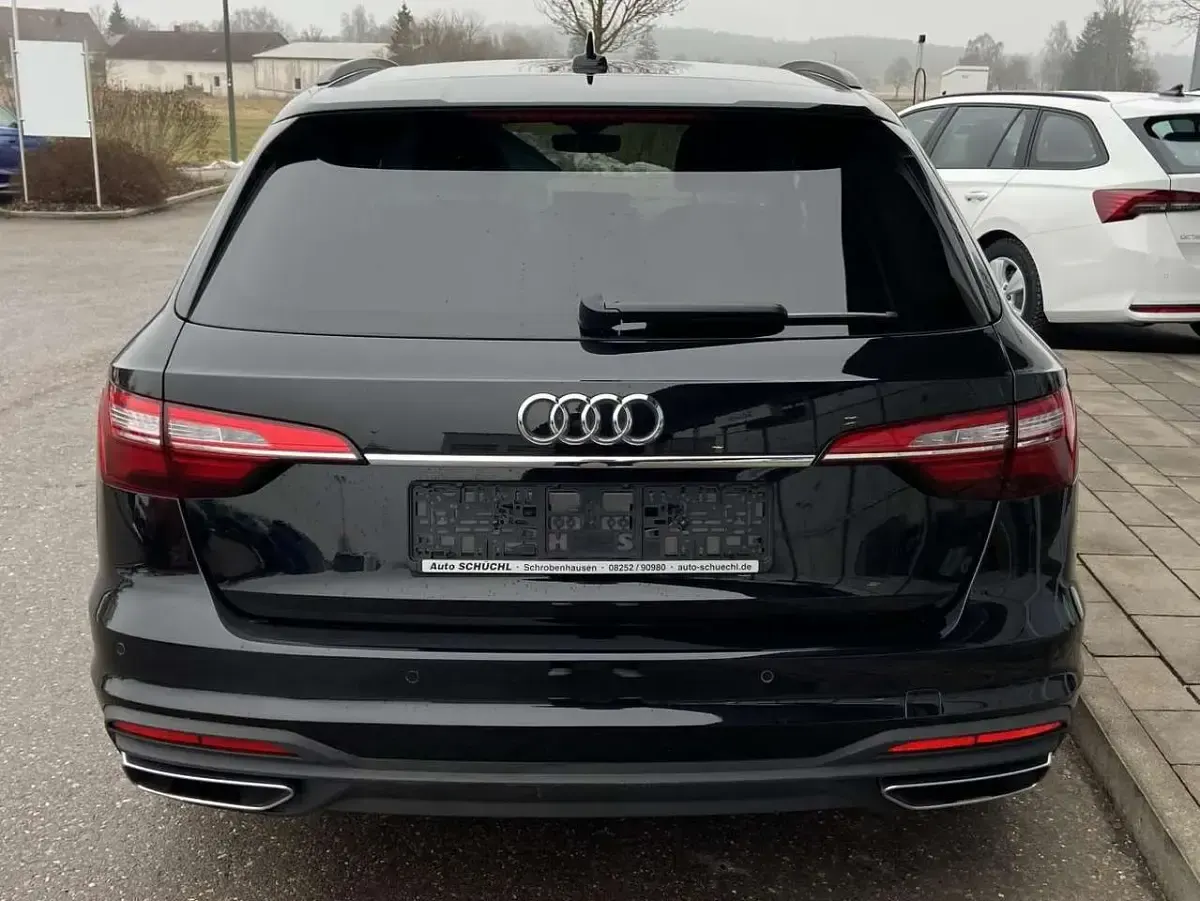 Gebraucht Audi A4 150 PS (110 kW) 2022 Schwarz Kombi