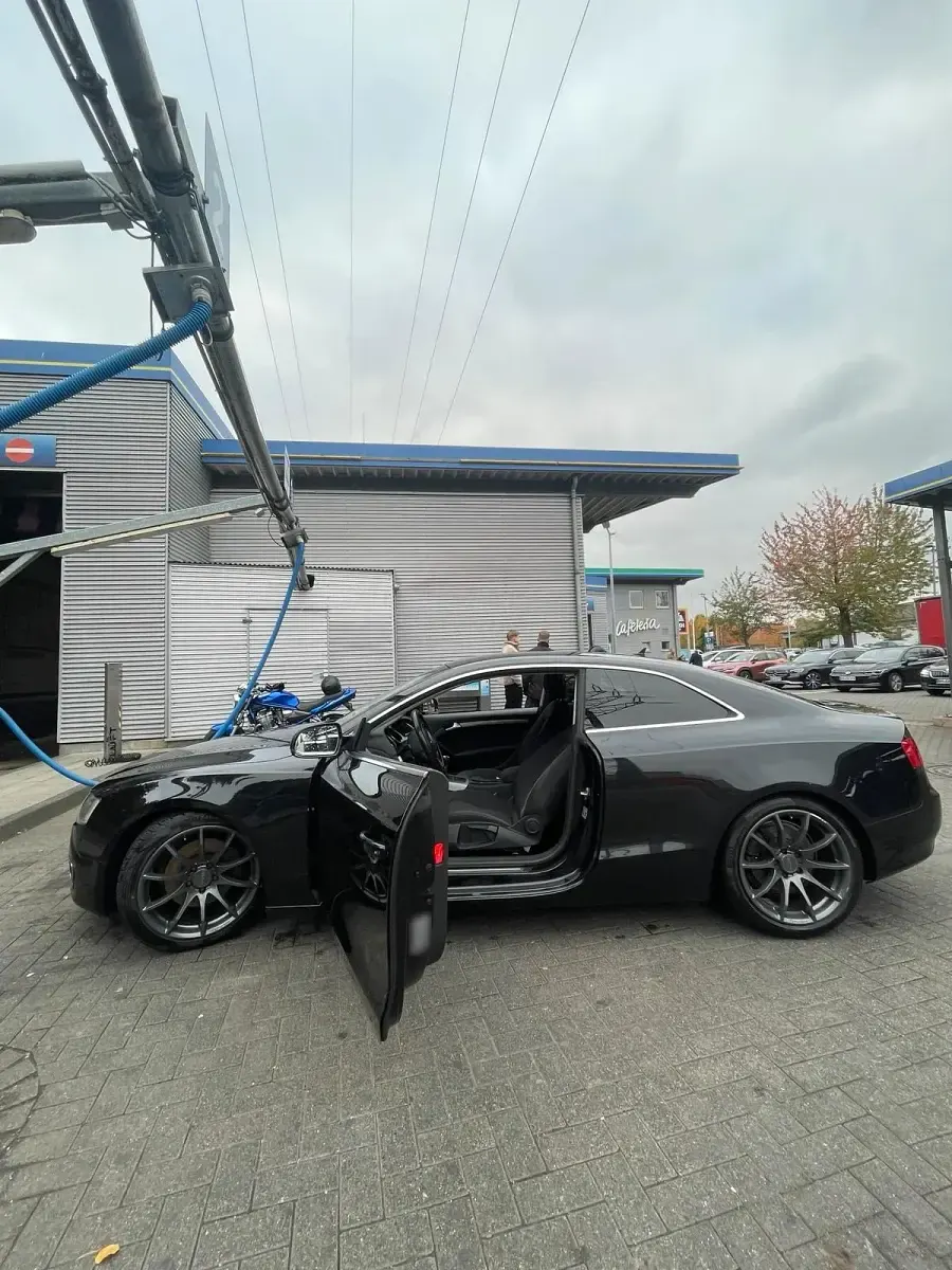 Gebraucht Audi A5 163 PS (119 kW) 2011 Schwarz Coupé