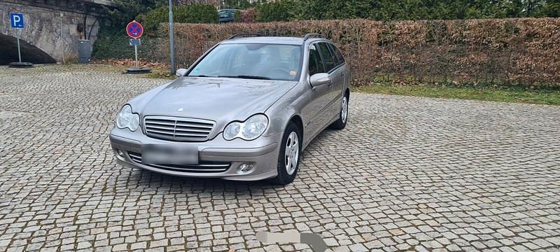 Gebraucht Mercedes C220 150 PS (110 kW) 2005 Grau Kombi